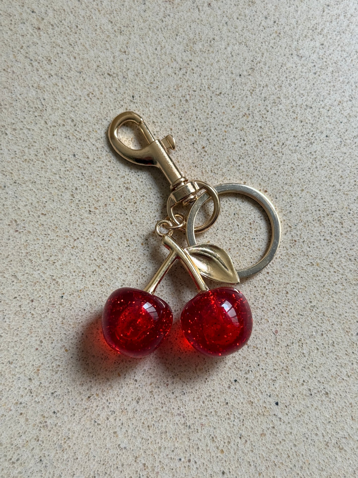 צ׳ארם דובדבן בינוני (לא ממותג) 🍒
