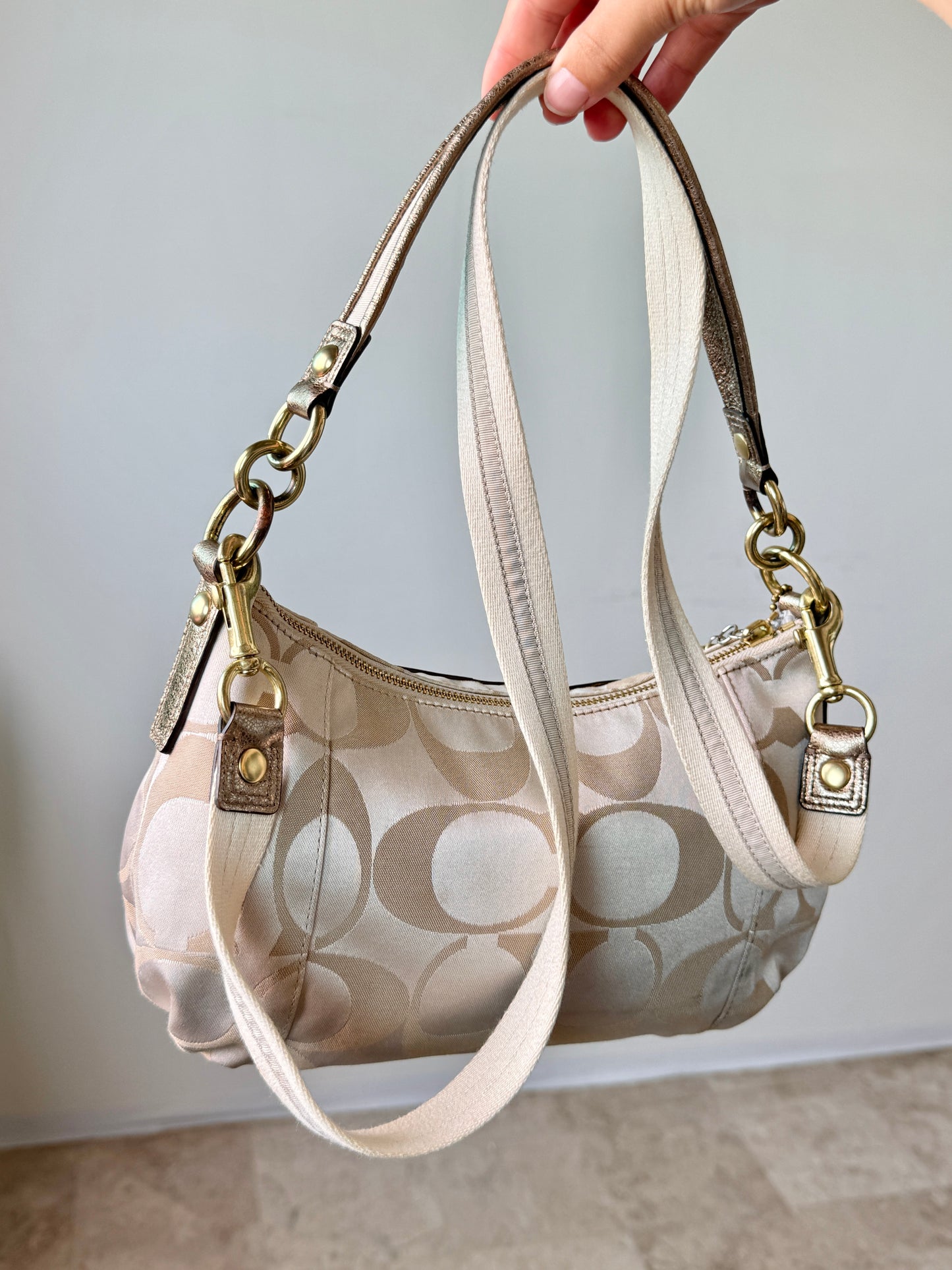 Rare Coach Poppy Signature Shoulder Bag