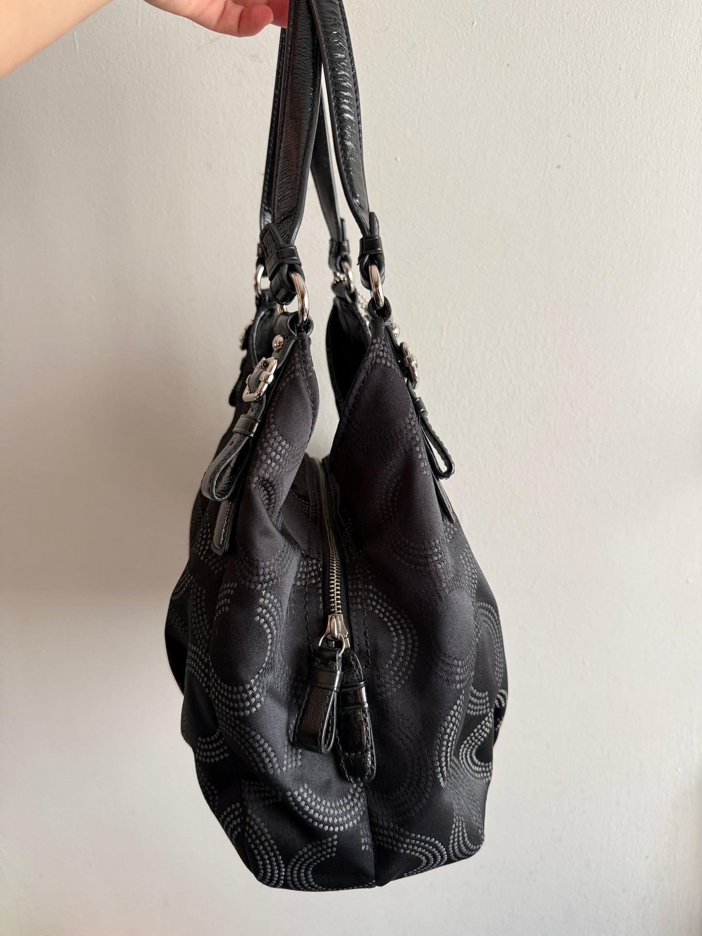 Coach Madison Maggie Shoulder Bag