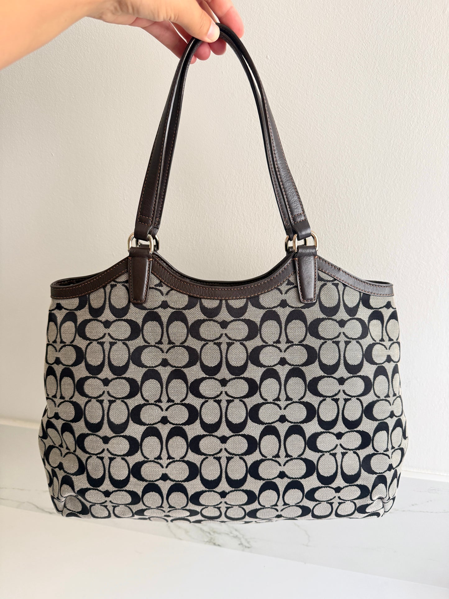 Super Rare Coach Devin Signature Tote Shoulder Bag