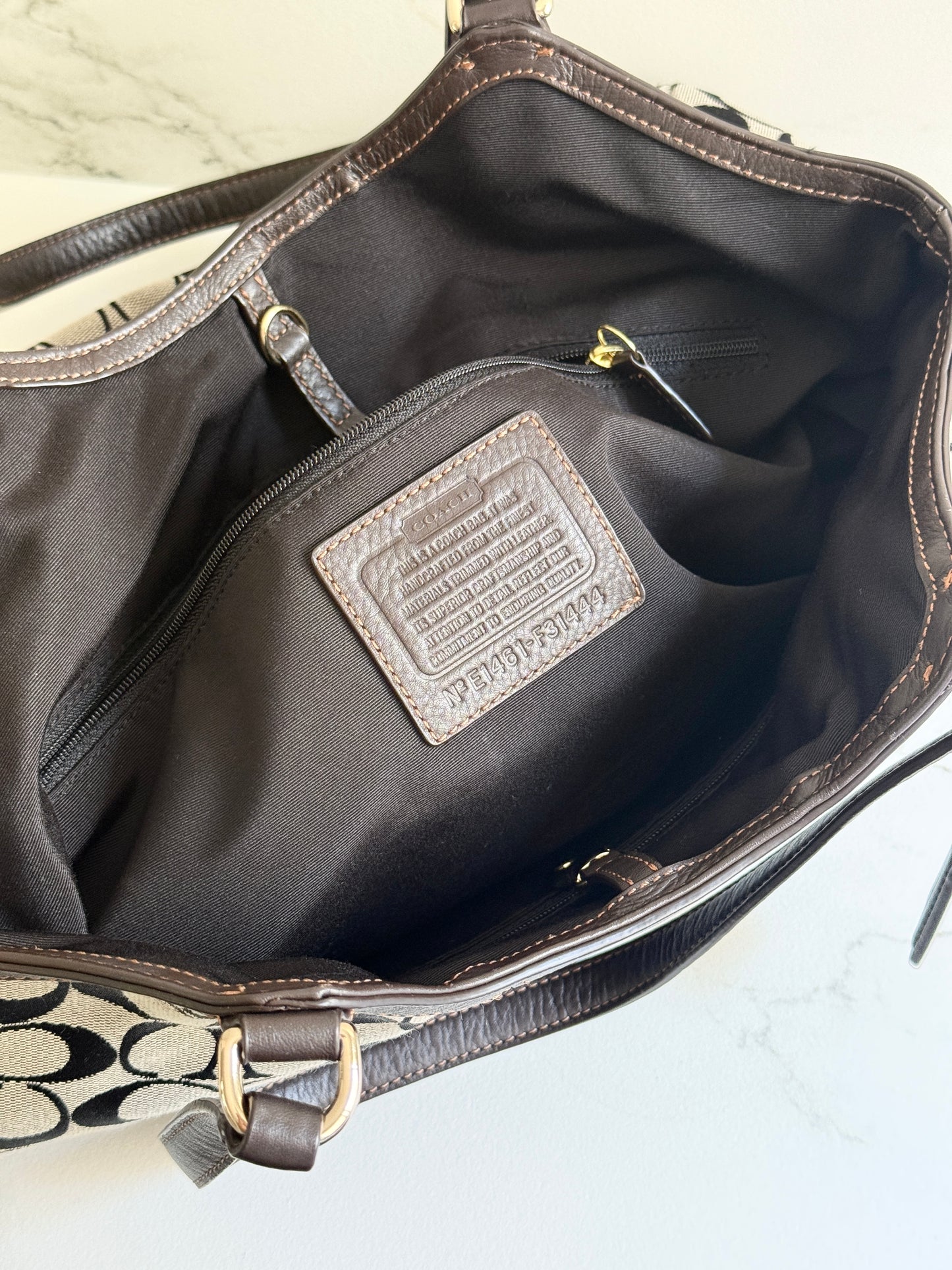 Super Rare Coach Devin Signature Tote Shoulder Bag