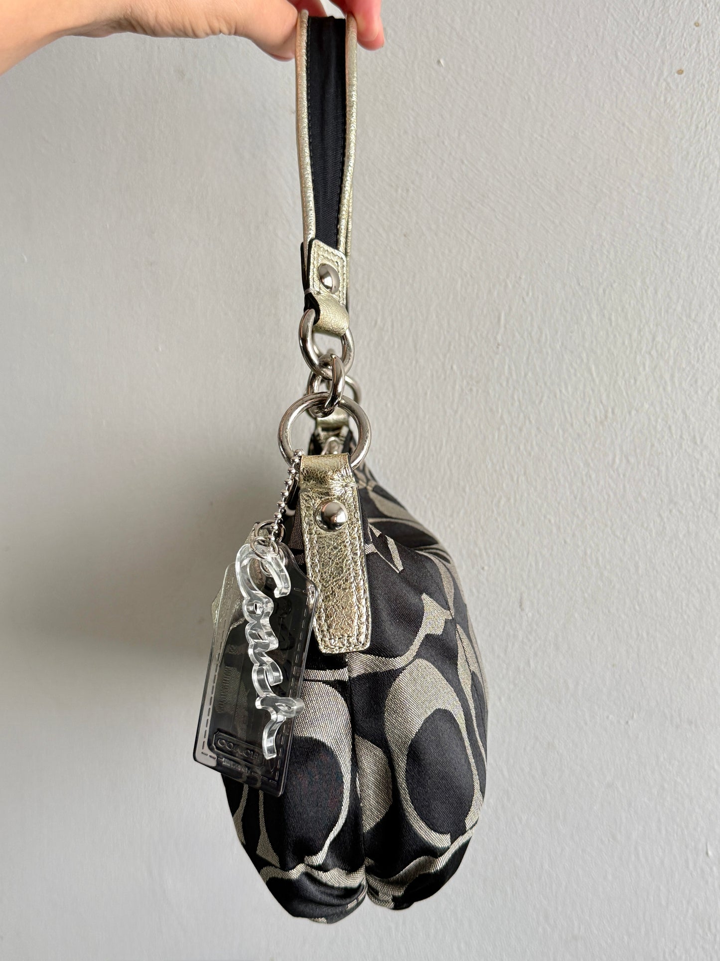 Super Rare Coach Poppy Siganture Shoulder Bag