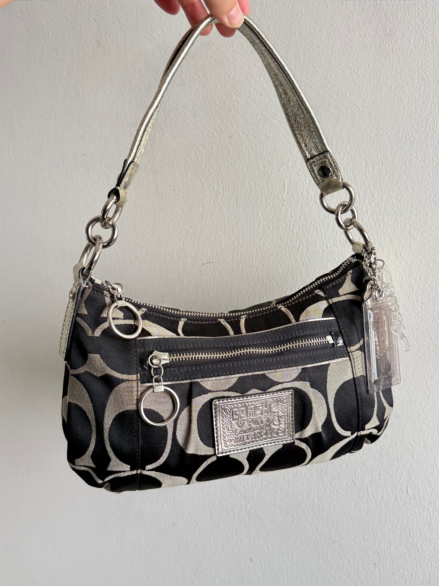 Super Rare Coach Poppy Siganture Shoulder Bag