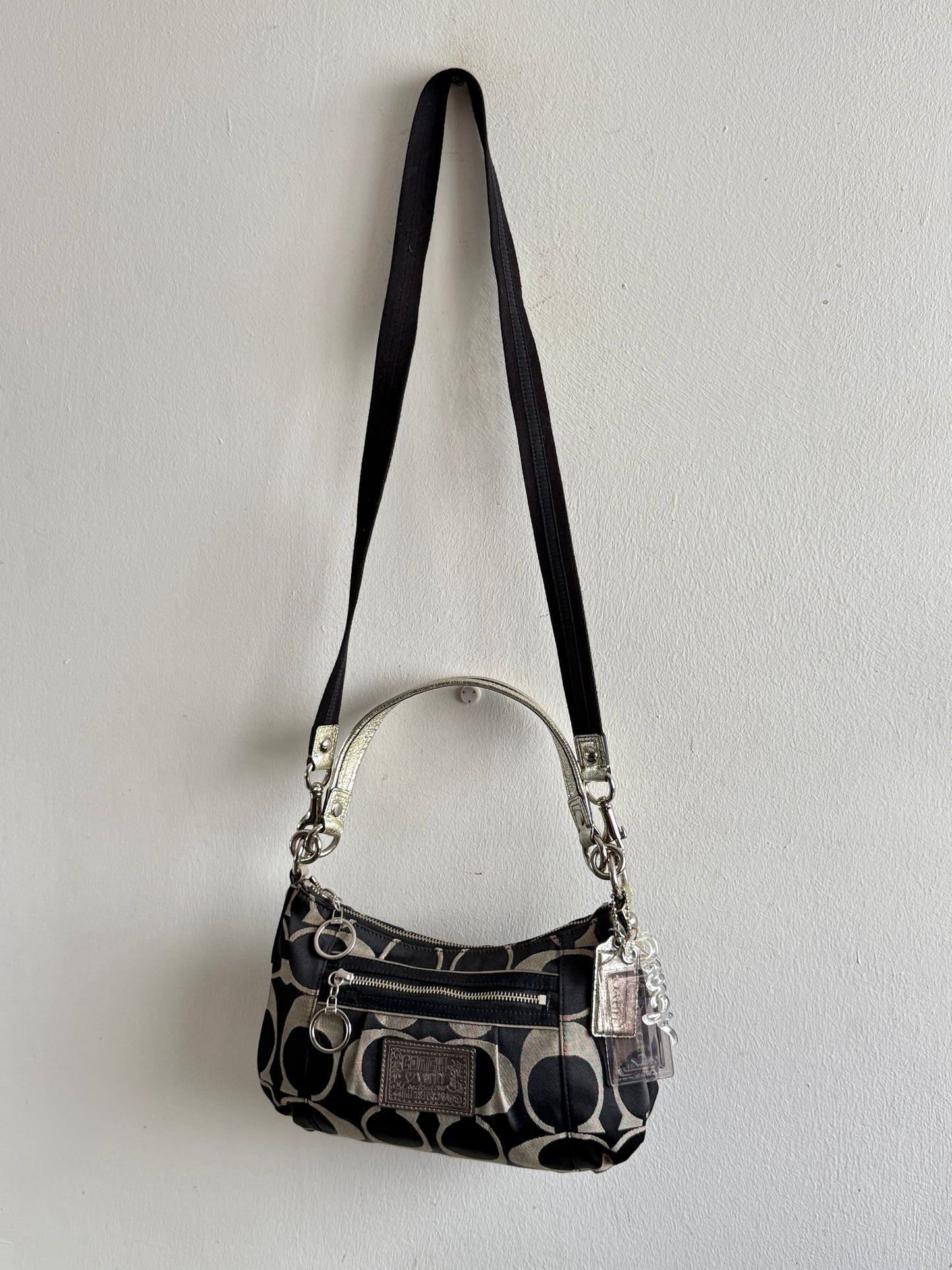 Super Rare Coach Poppy Siganture Shoulder Bag