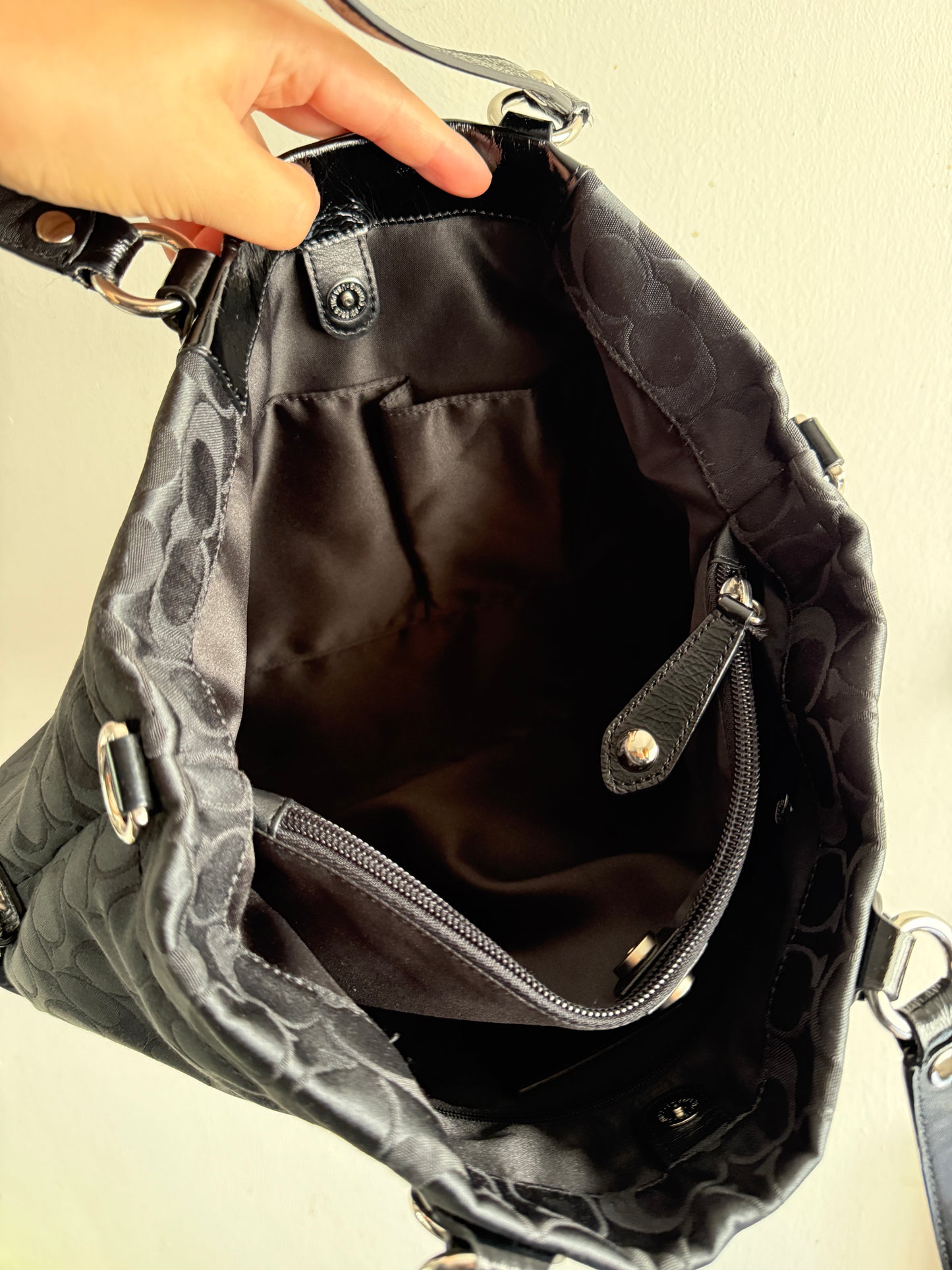 Rare Coach Ashley Signature Shoulder Bag