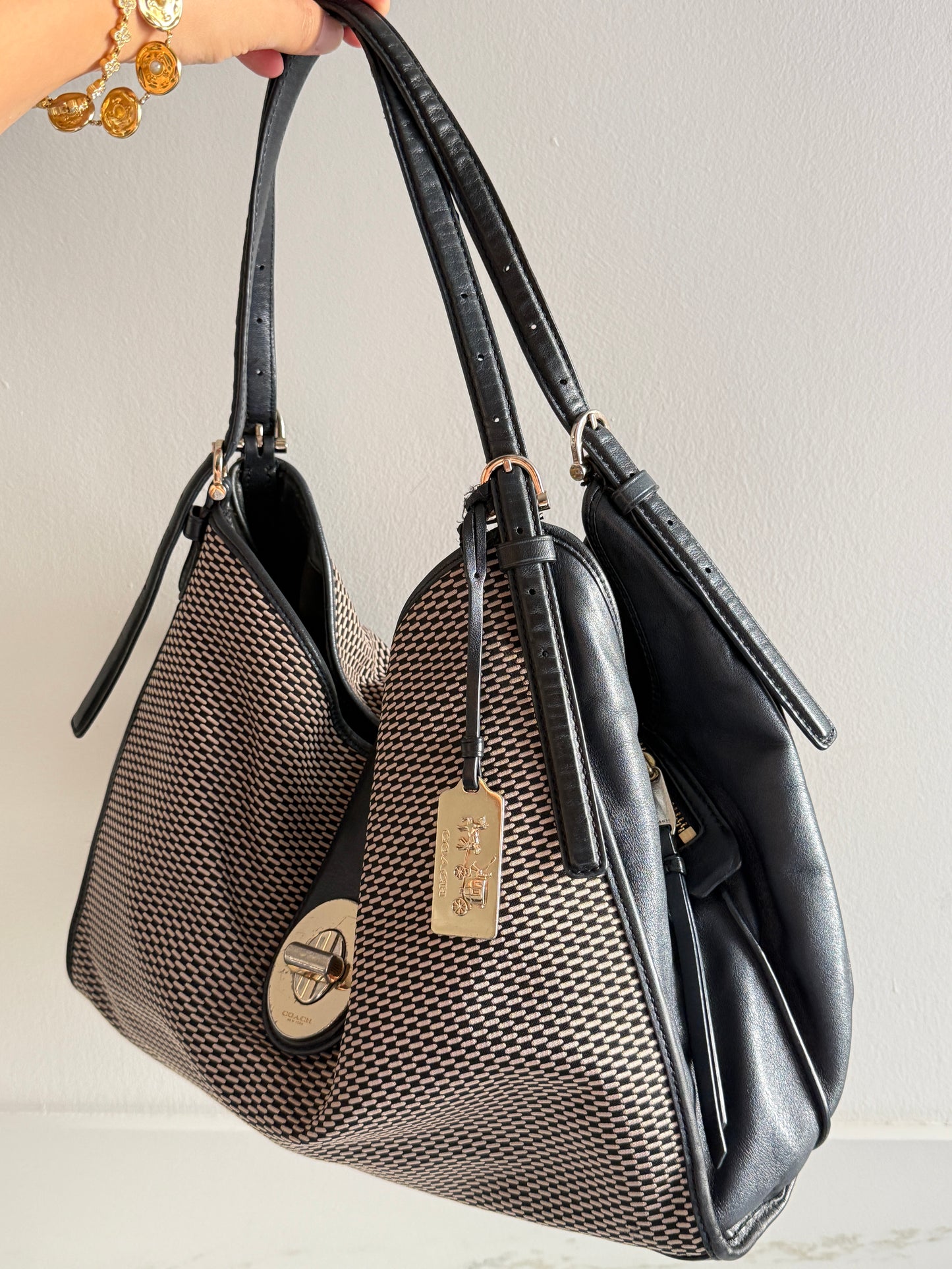 Super Rare Coach Madison Carlyle Shoulder Bag