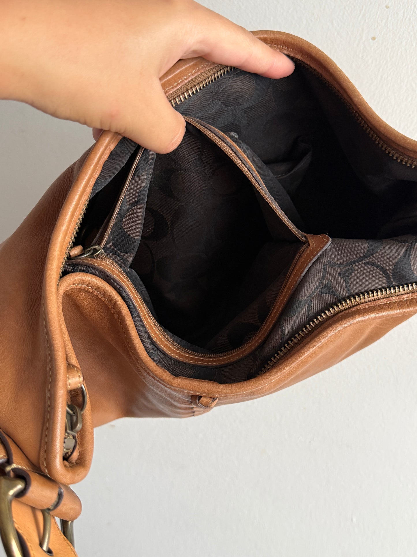 Rare Coach Soho Leather Hobo Shoulder Bag