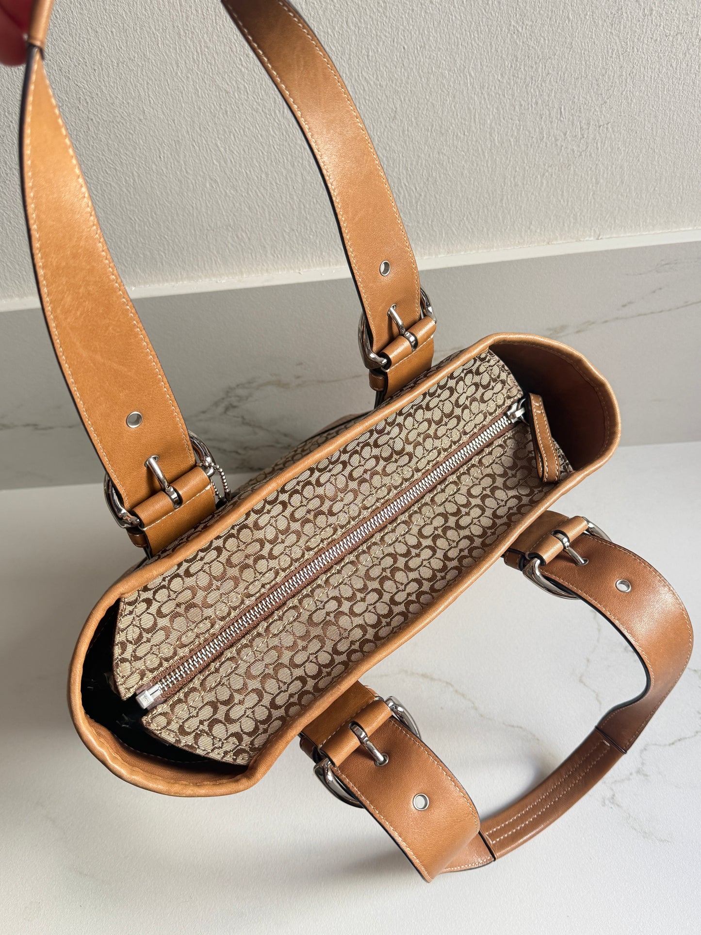 Super Rare Coach Soho Signature Tote Shoulder Bag