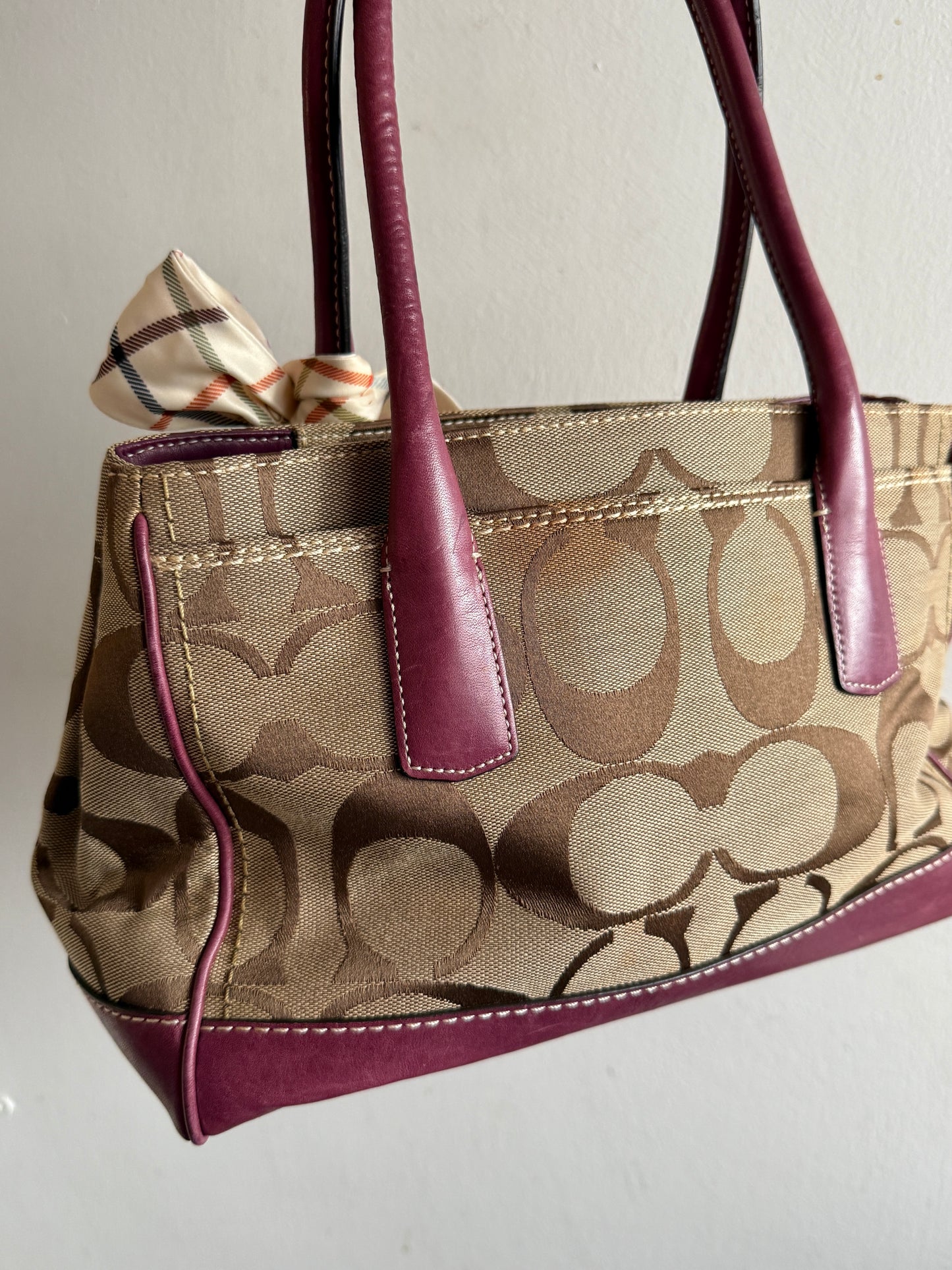 Coach Hampton Madeline Signature Shoulder Bag