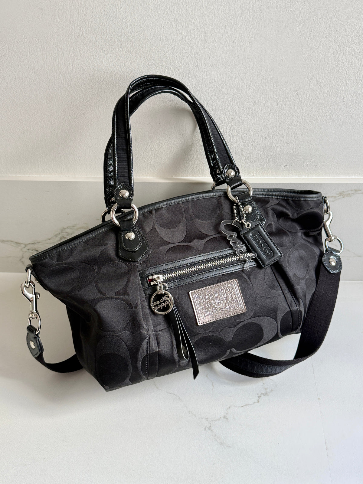Coach Poppy Signature Shoulder Bag