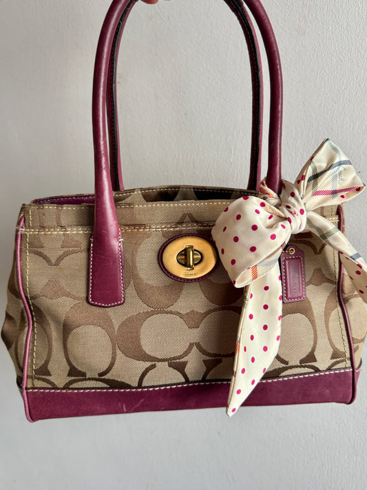 Coach Hampton Madeline Signature Shoulder Bag