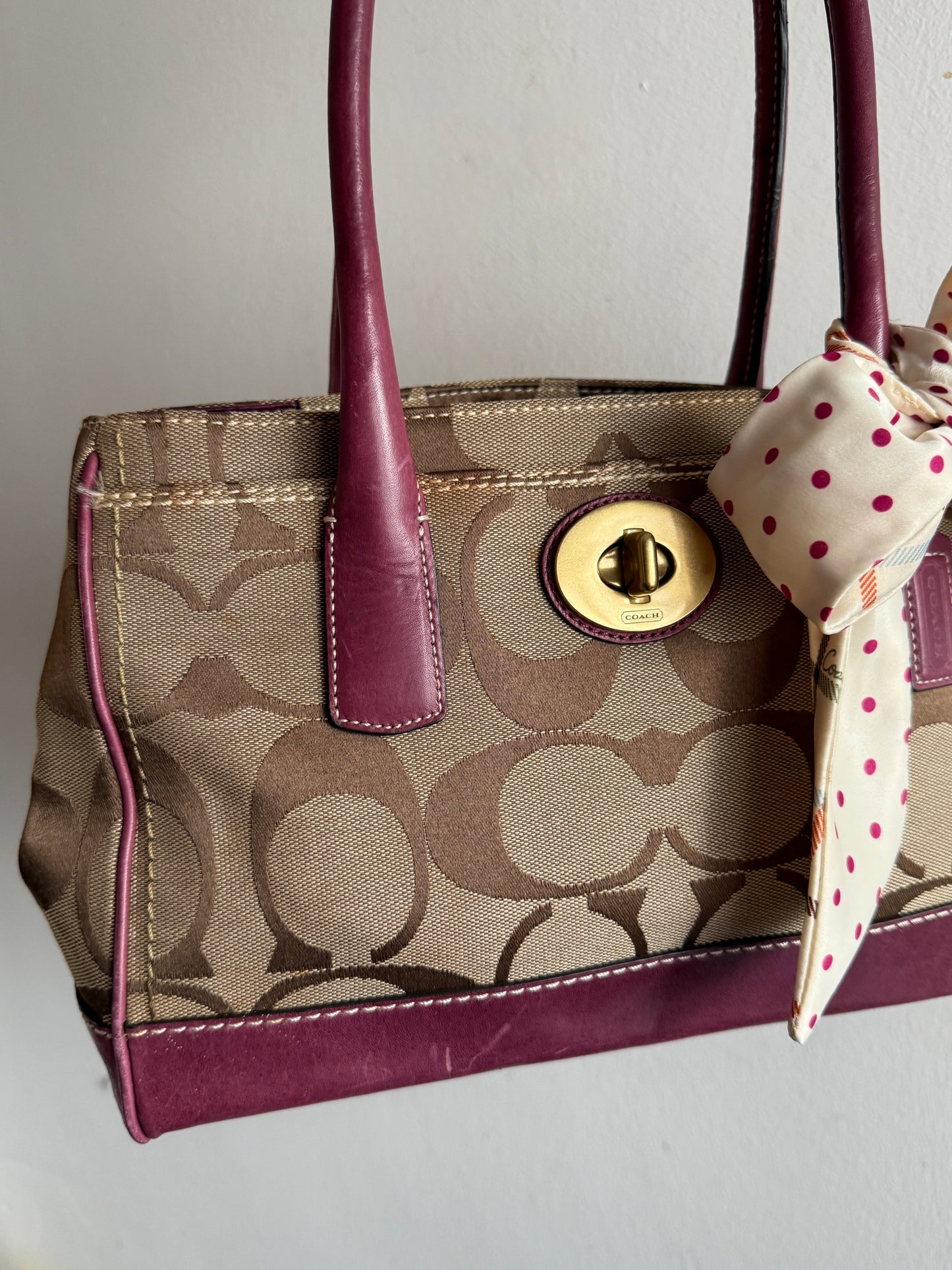 Coach Hampton Madeline Signature Shoulder Bag