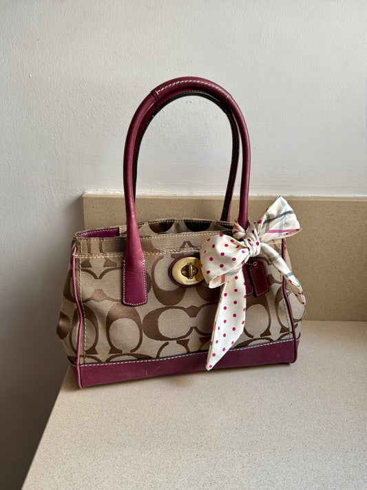 Coach Hampton Madeline Signature Shoulder Bag