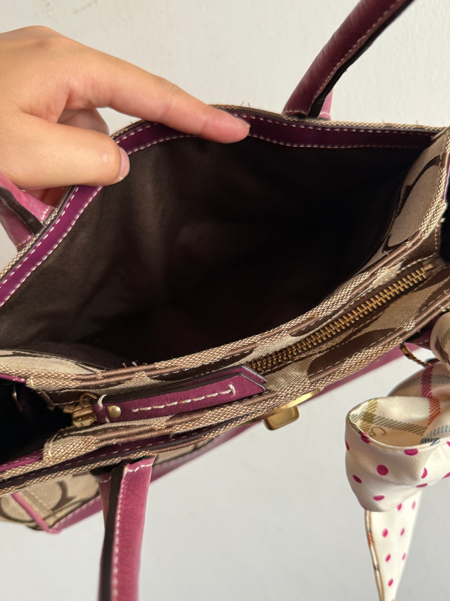 Coach Hampton Madeline Signature Shoulder Bag