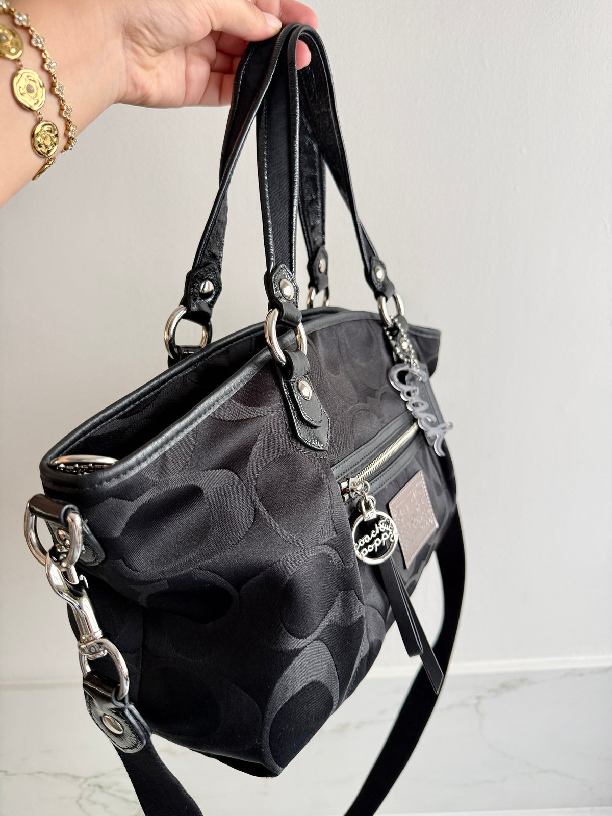 Coach Poppy Signature Shoulder Bag