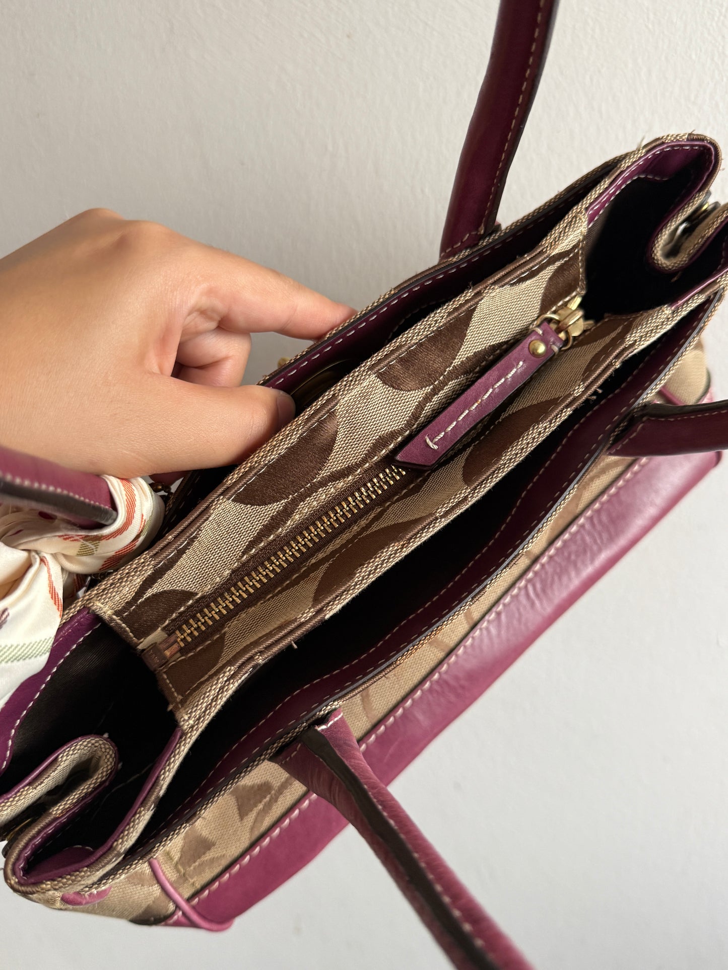 Coach Hampton Madeline Signature Shoulder Bag