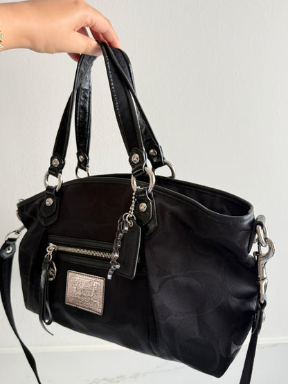 Coach Poppy Signature Shoulder Bag