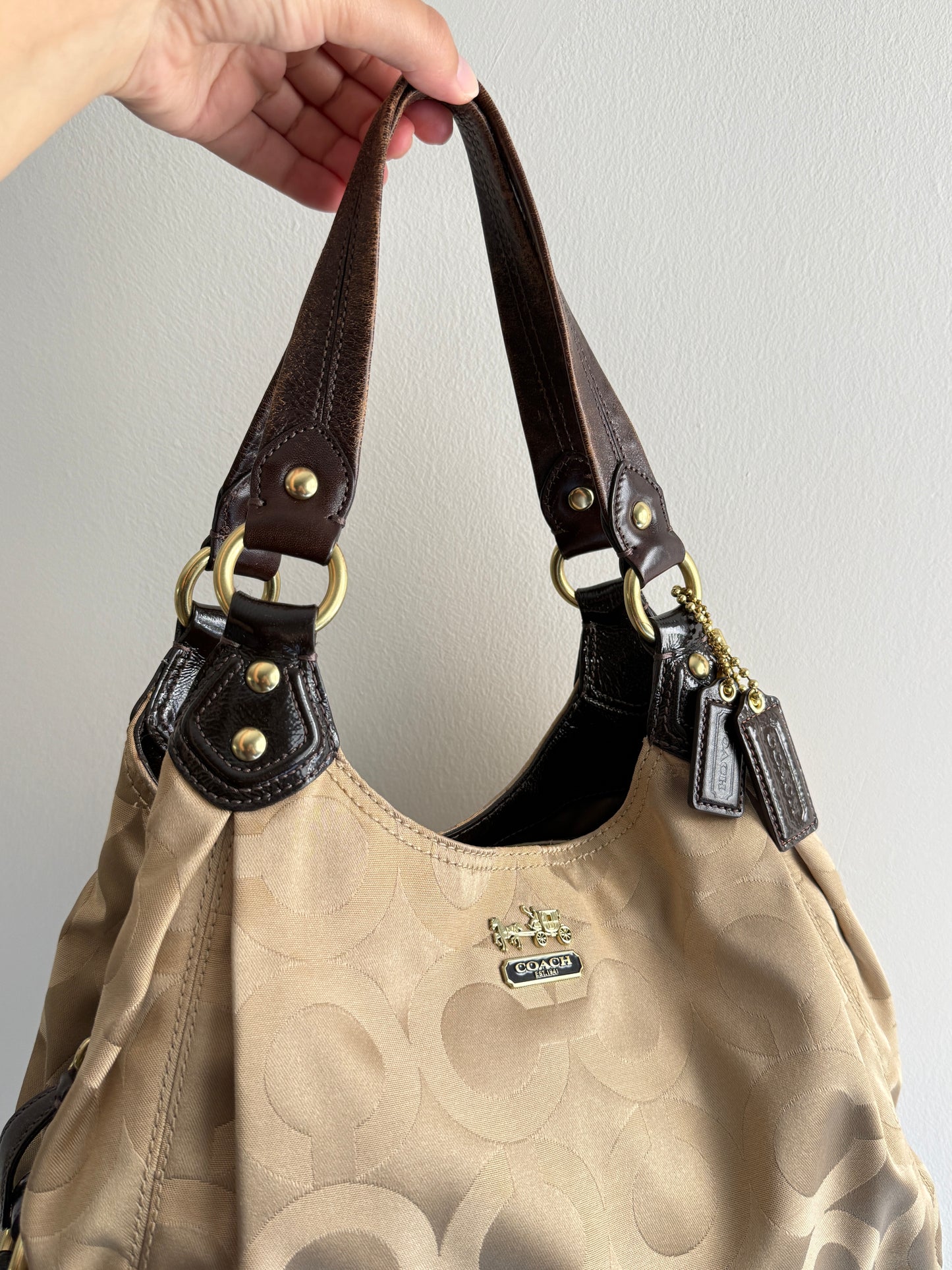 Rare Coach Madison Maggie Shoulder Bag