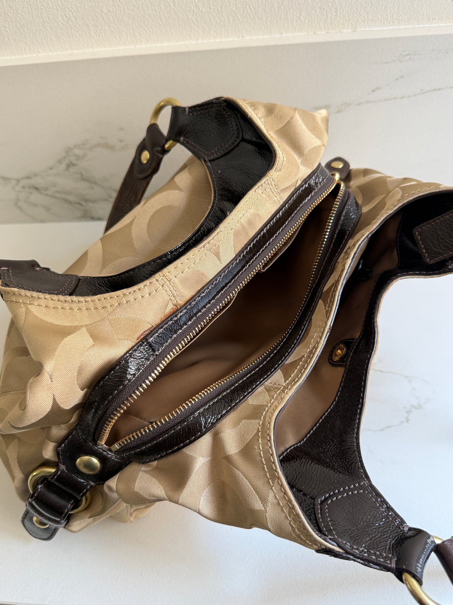 Rare Coach Madison Maggie Shoulder Bag