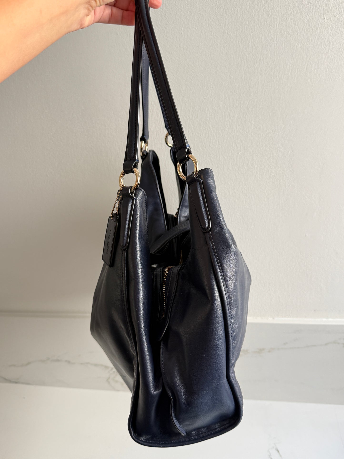 Super Rare Coach Carlyle Leather Shoulder Bag