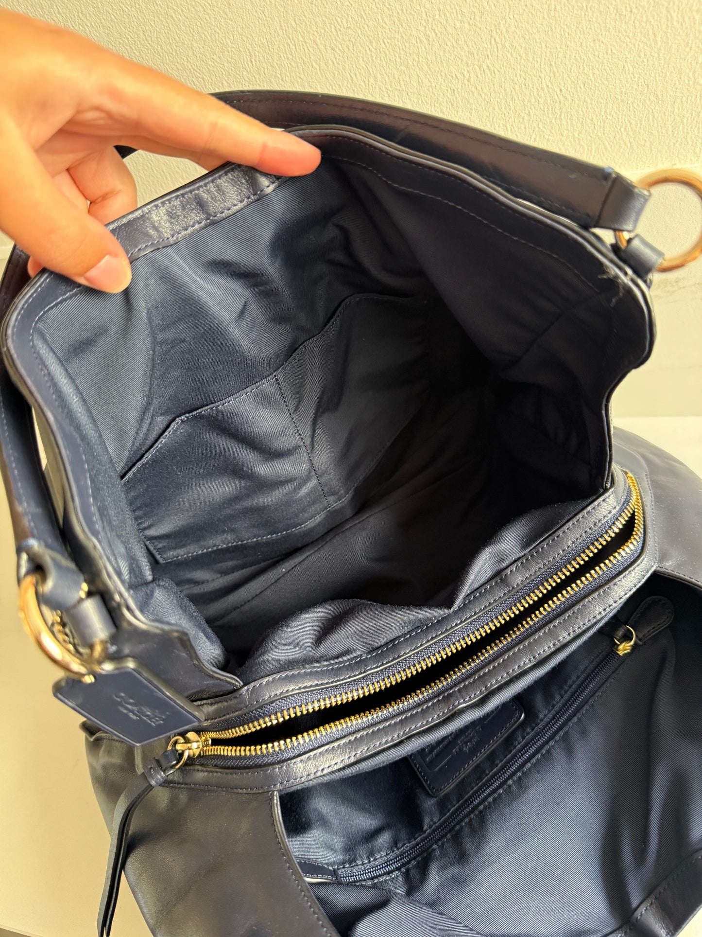 Super Rare Coach Carlyle Leather Shoulder Bag
