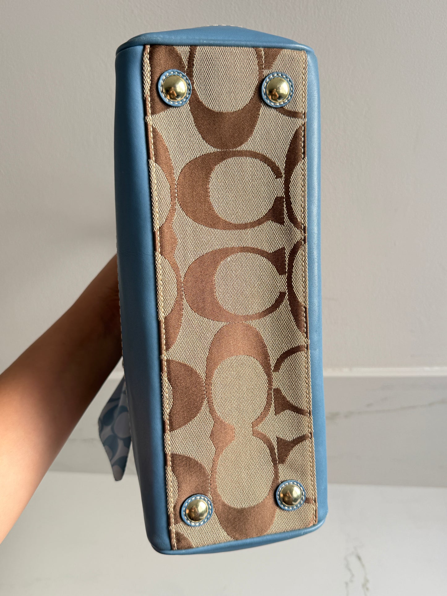 Coach Hampton Madeline Signature Shoulder Bag
