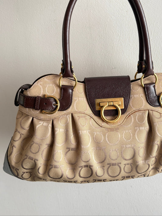 Super Rare Salvatore Ferragamo Gancini Marisa Shoulder Bag