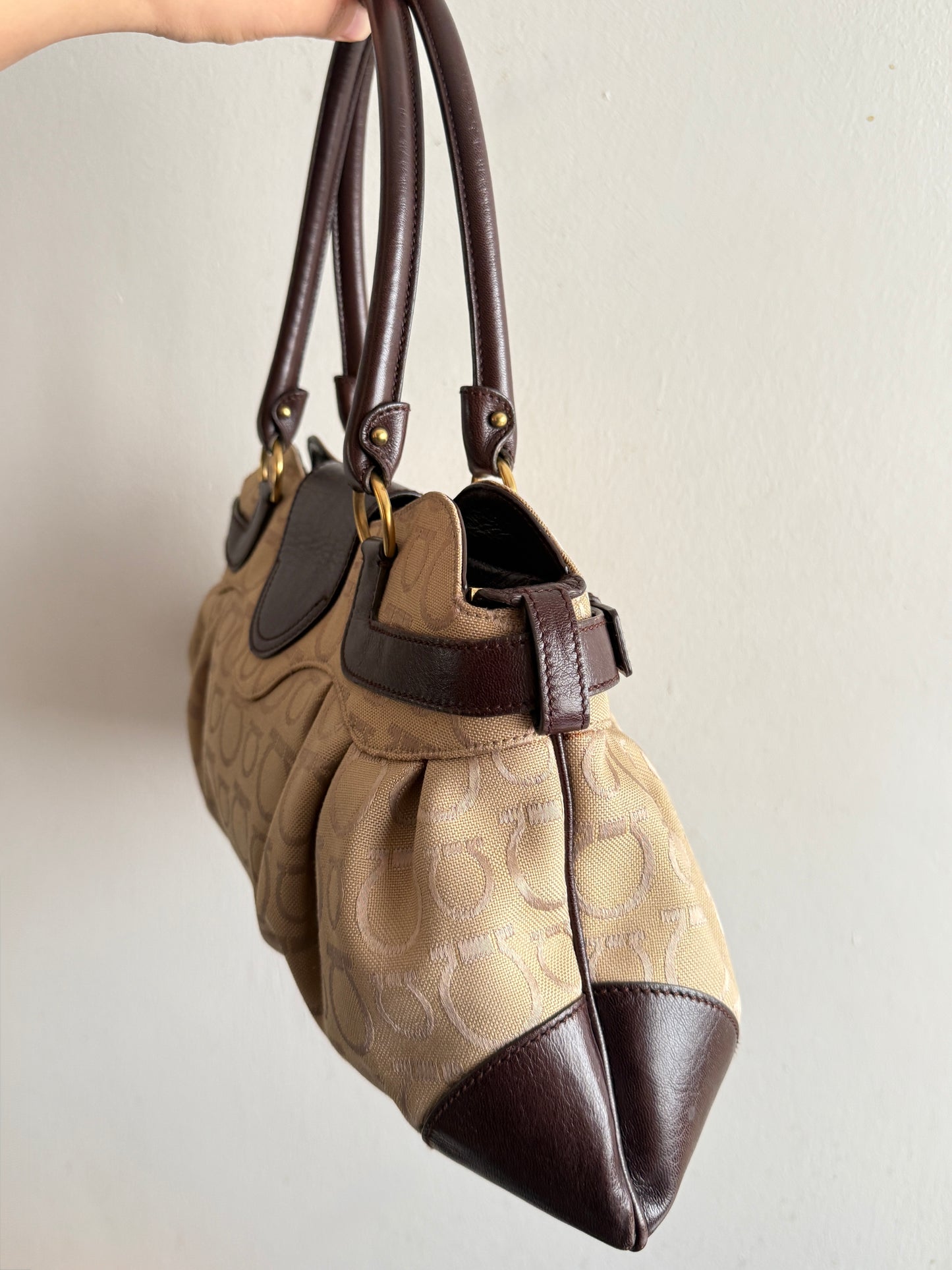 Super Rare Salvatore Ferragamo Gancini Marisa Shoulder Bag