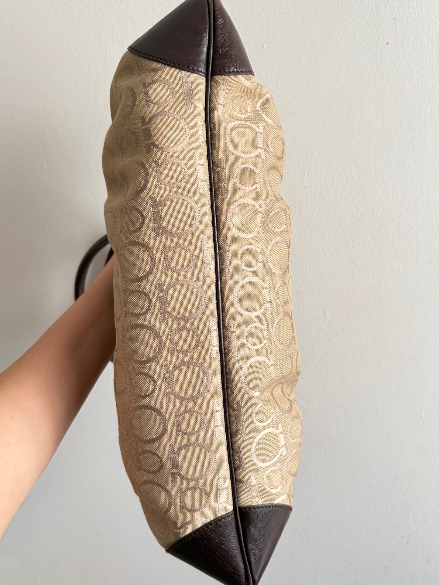 Super Rare Salvatore Ferragamo Gancini Marisa Shoulder Bag