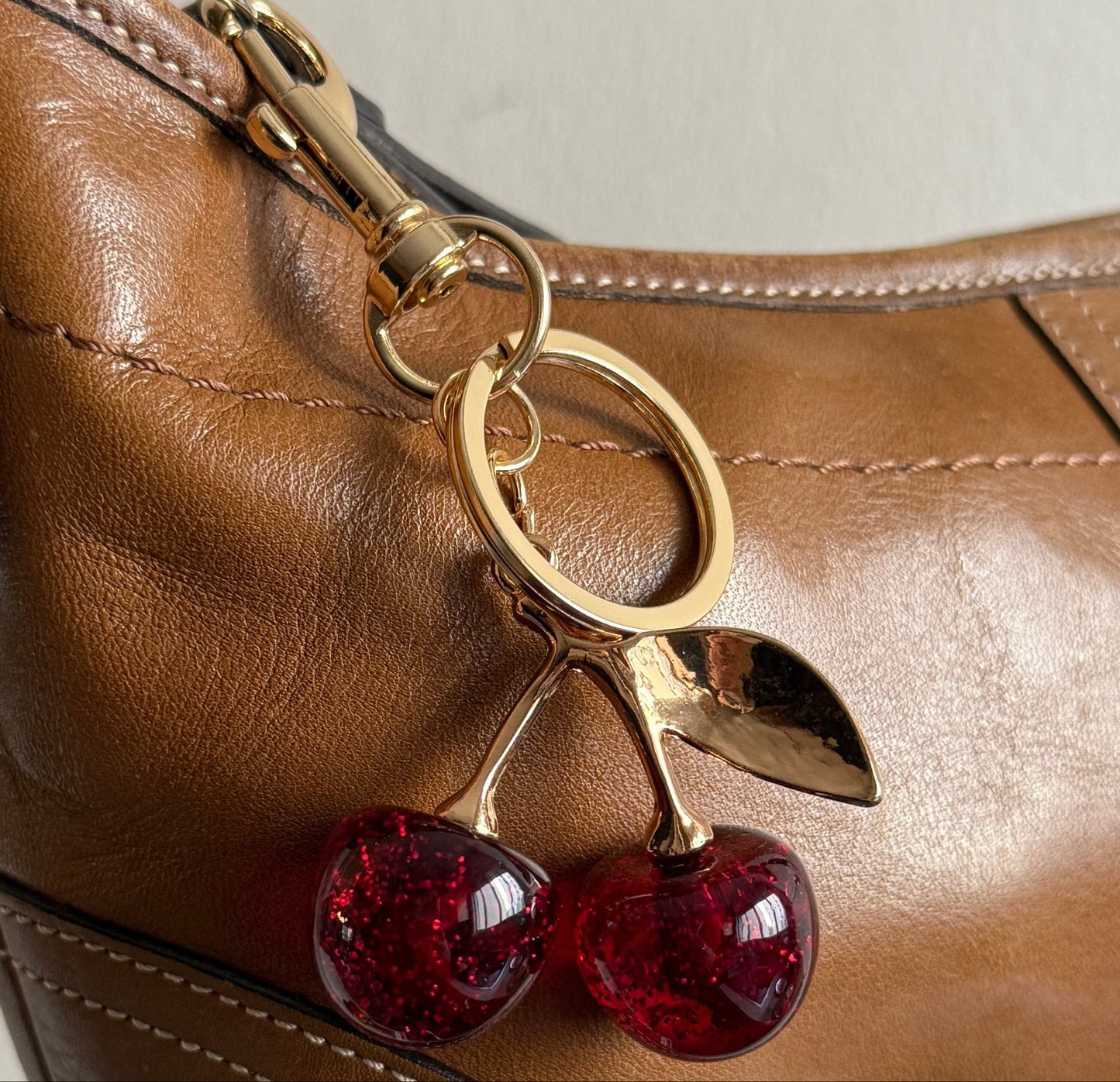 צ׳ארם דובדבן בינוני (לא ממותג) 🍒