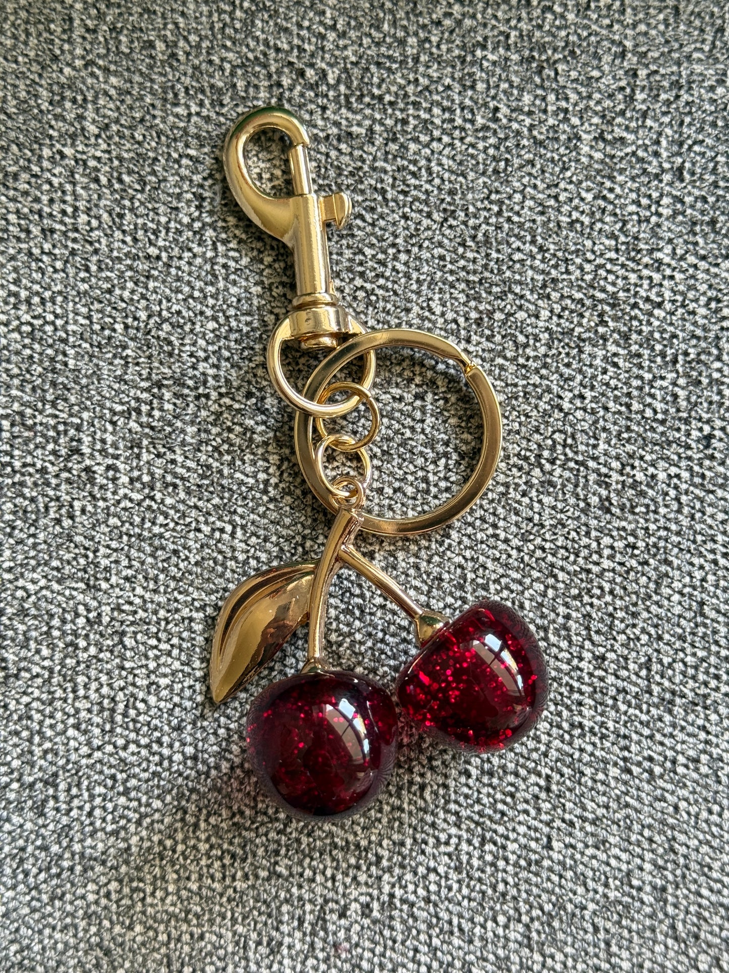 צ׳ארם דובדבן בינוני (לא ממותג) 🍒