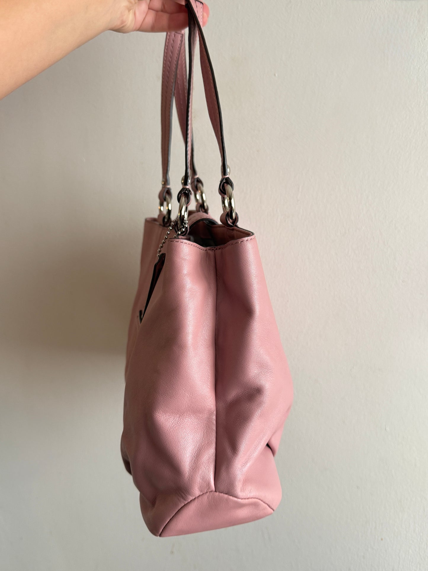 Rare Coach Soho Carryall Leather Shoulder Bag