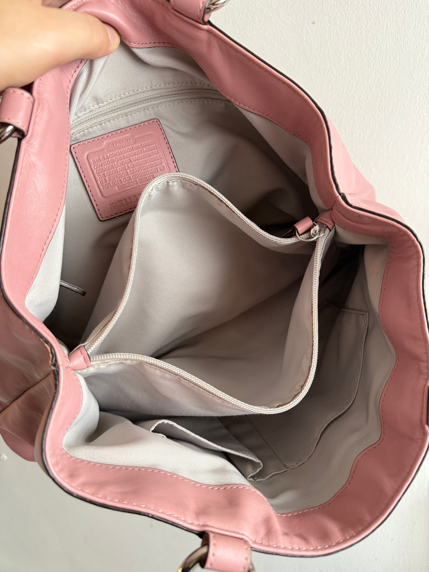 Rare Coach Soho Carryall Leather Shoulder Bag