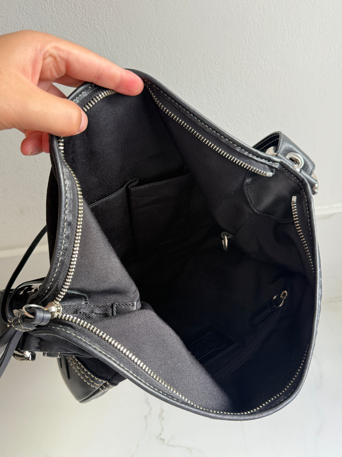 Rare Coach Soho Signature Shoulder Bag, M-L