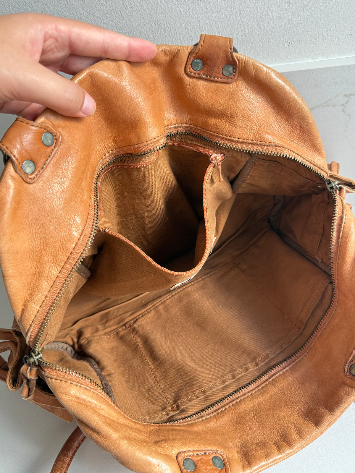 Russet Caramel Brown Leather Shoulder Bag