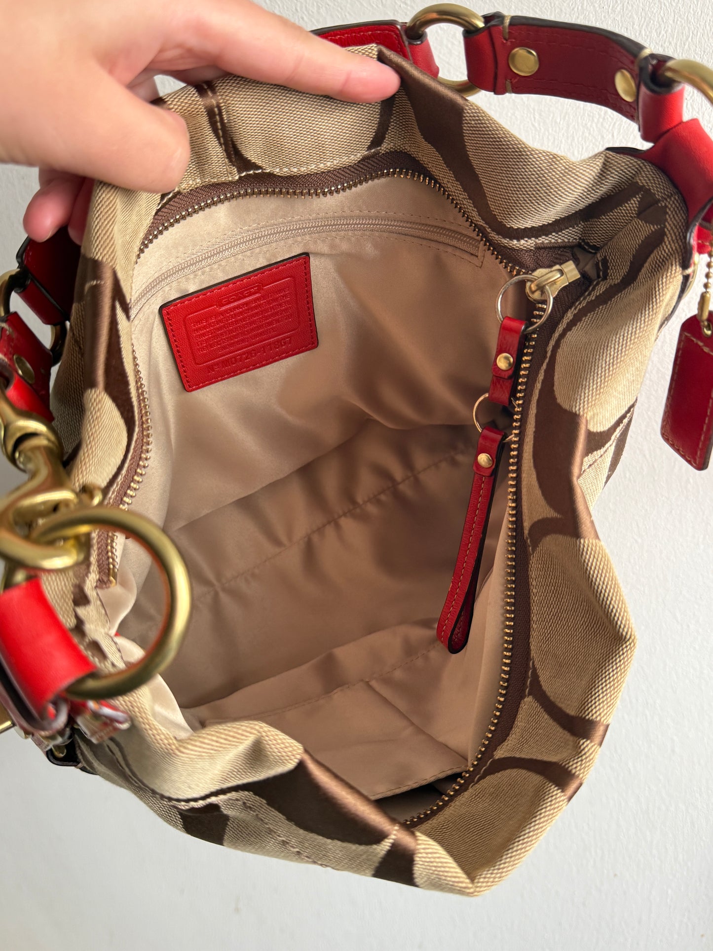 Super Rare Coach Carly Signature Shoulder Bag