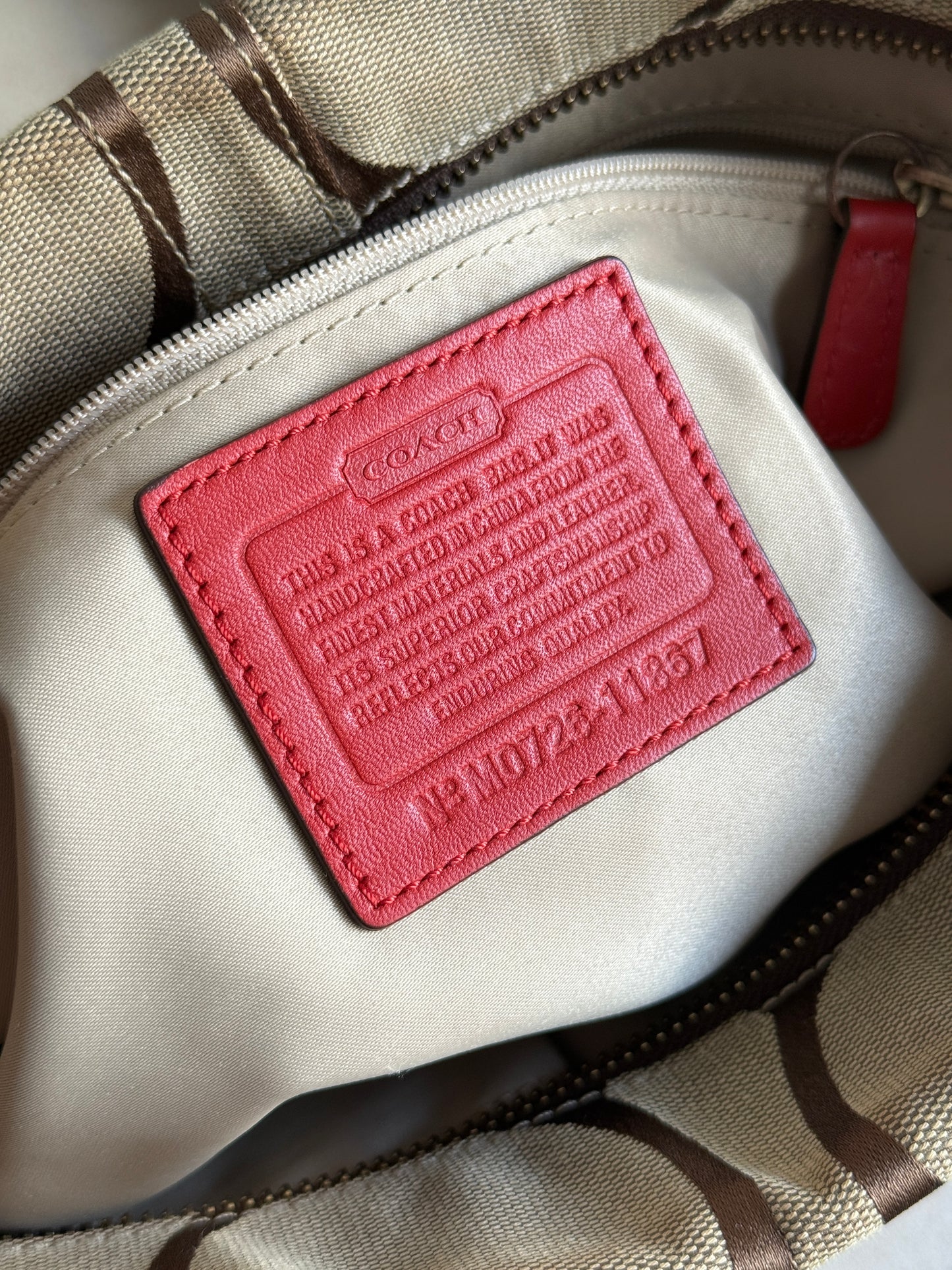 Super Rare Coach Carly Signature Shoulder Bag