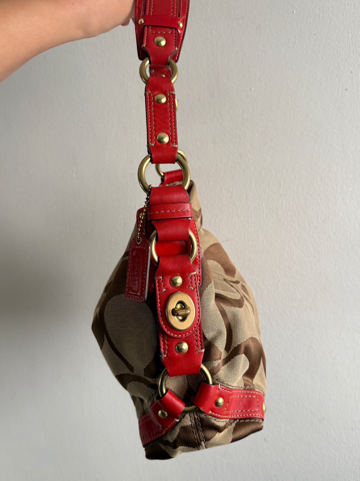 Super Rare Coach Carly Signature Shoulder Bag