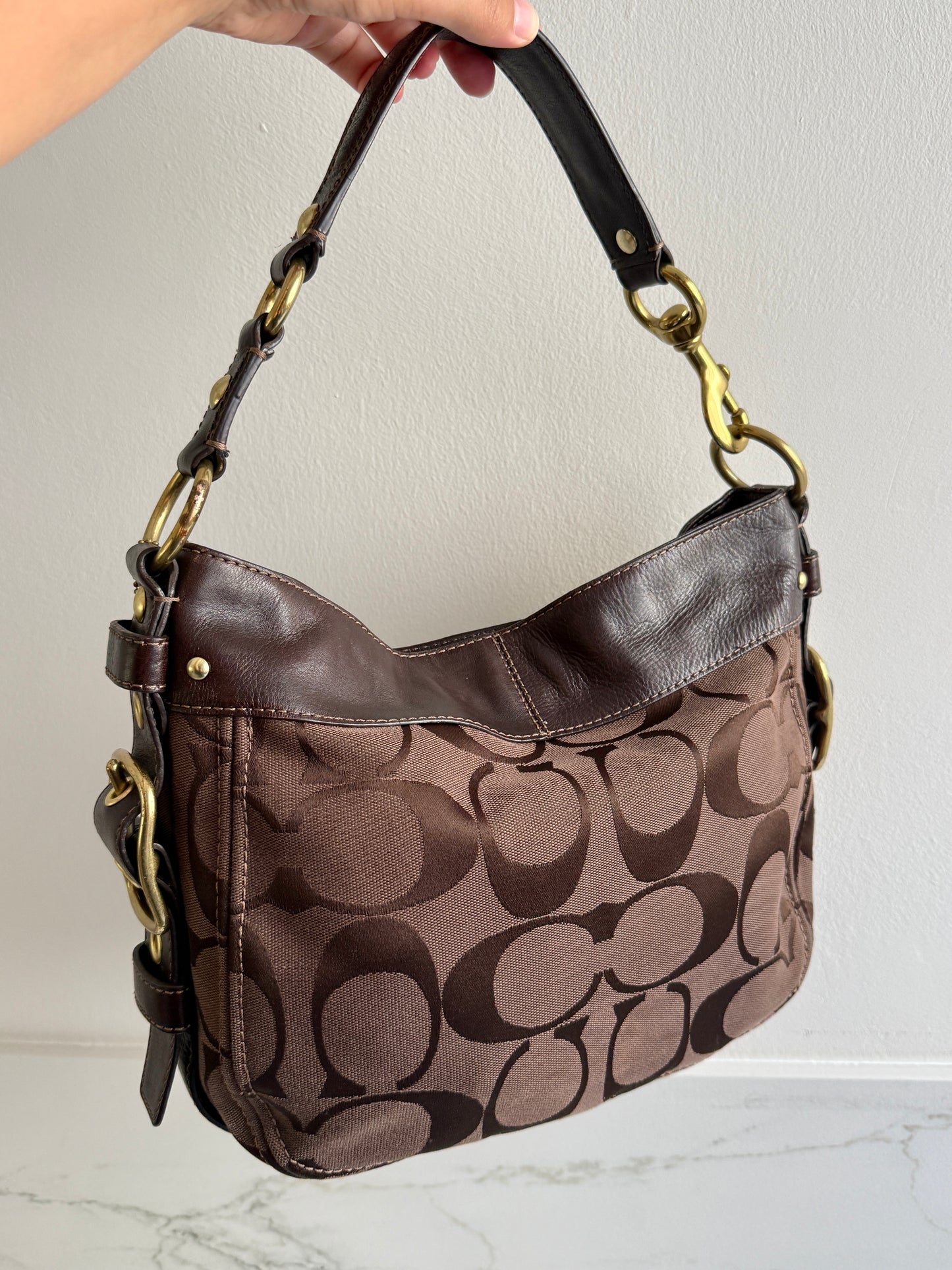 Super Rare Coach Zoe Signature Hobo Shoulder Bag