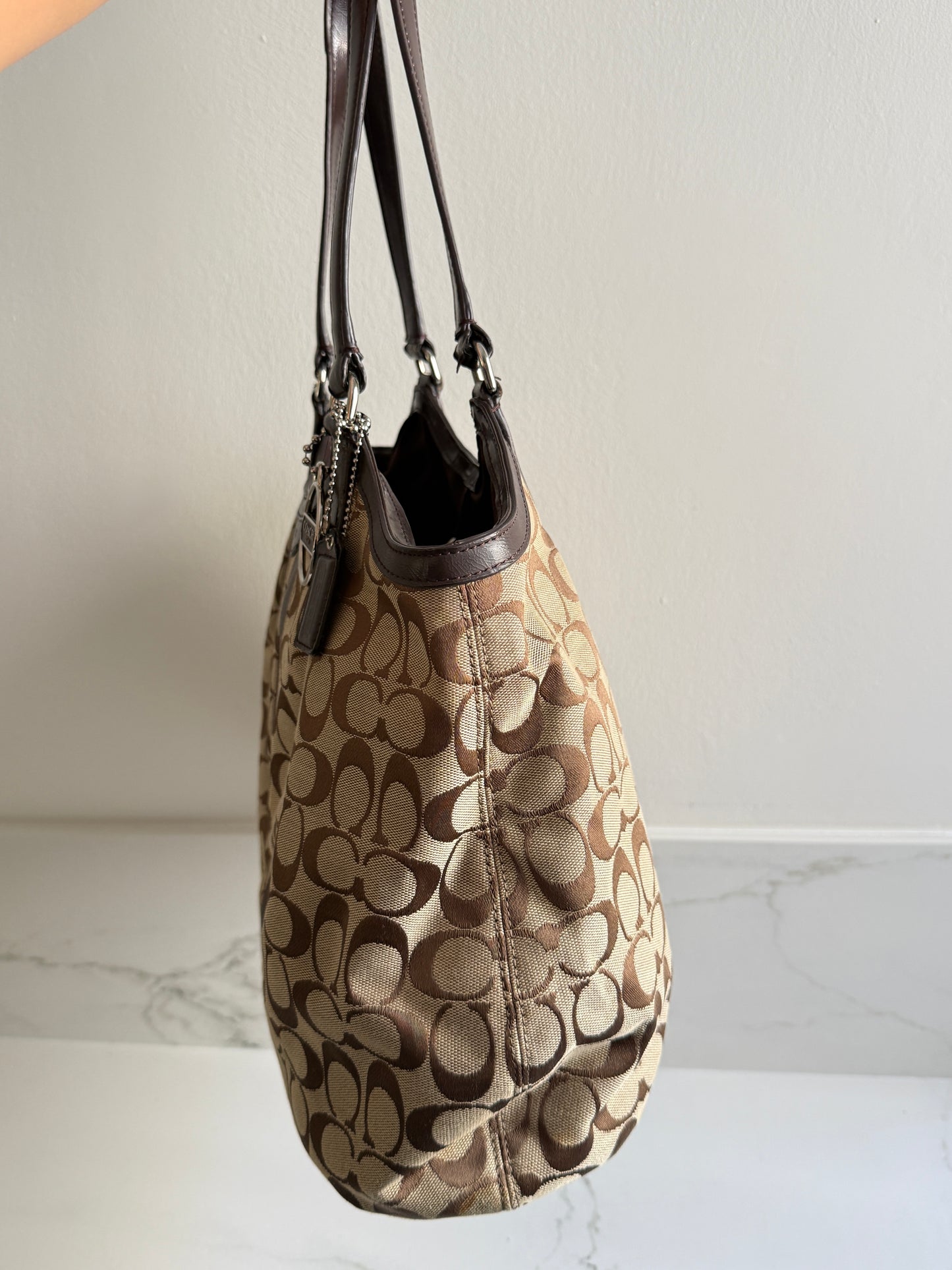 Coach Devin Signature Tote Shoulder Bag
