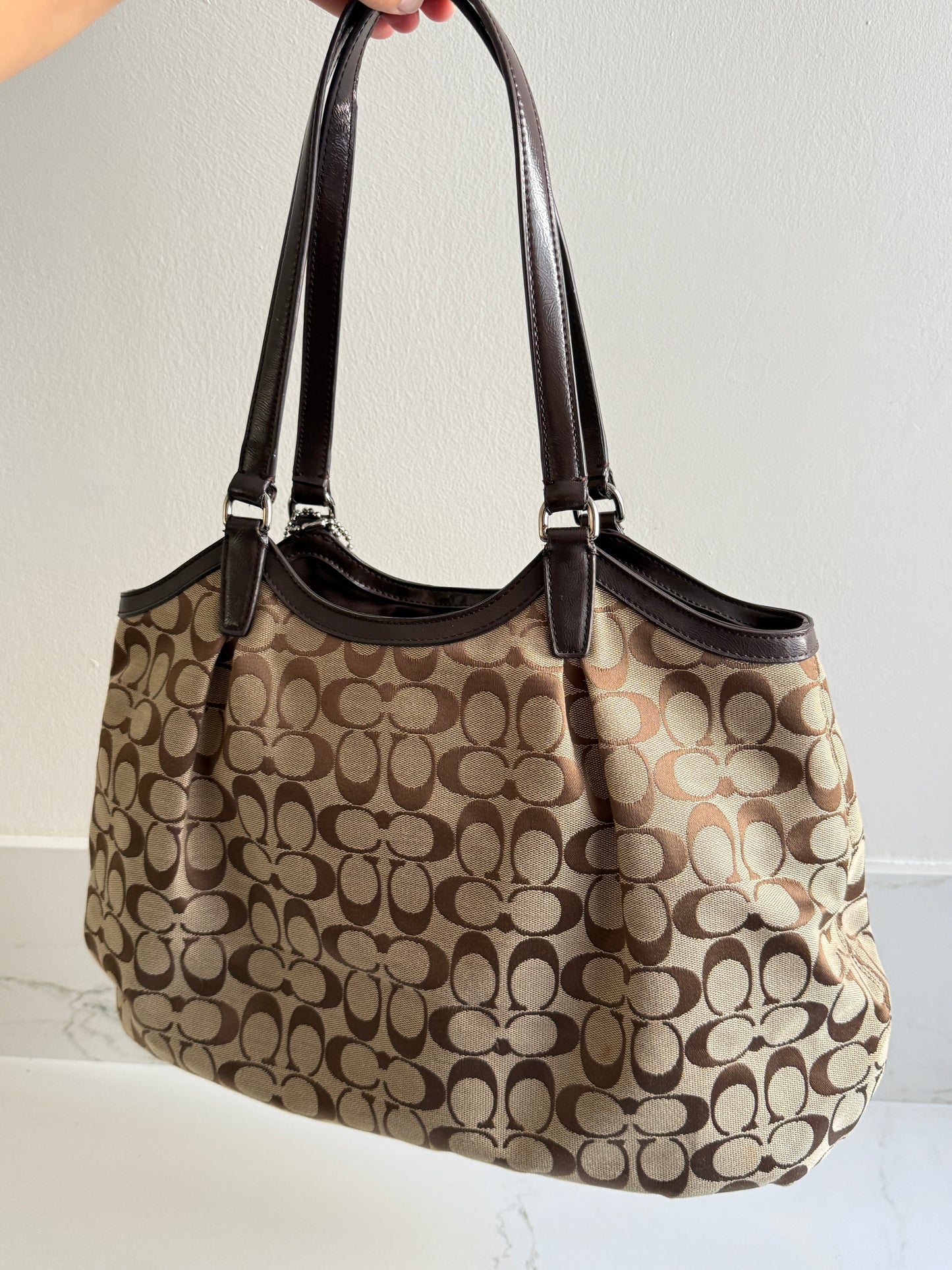 Coach Devin Signature Tote Shoulder Bag