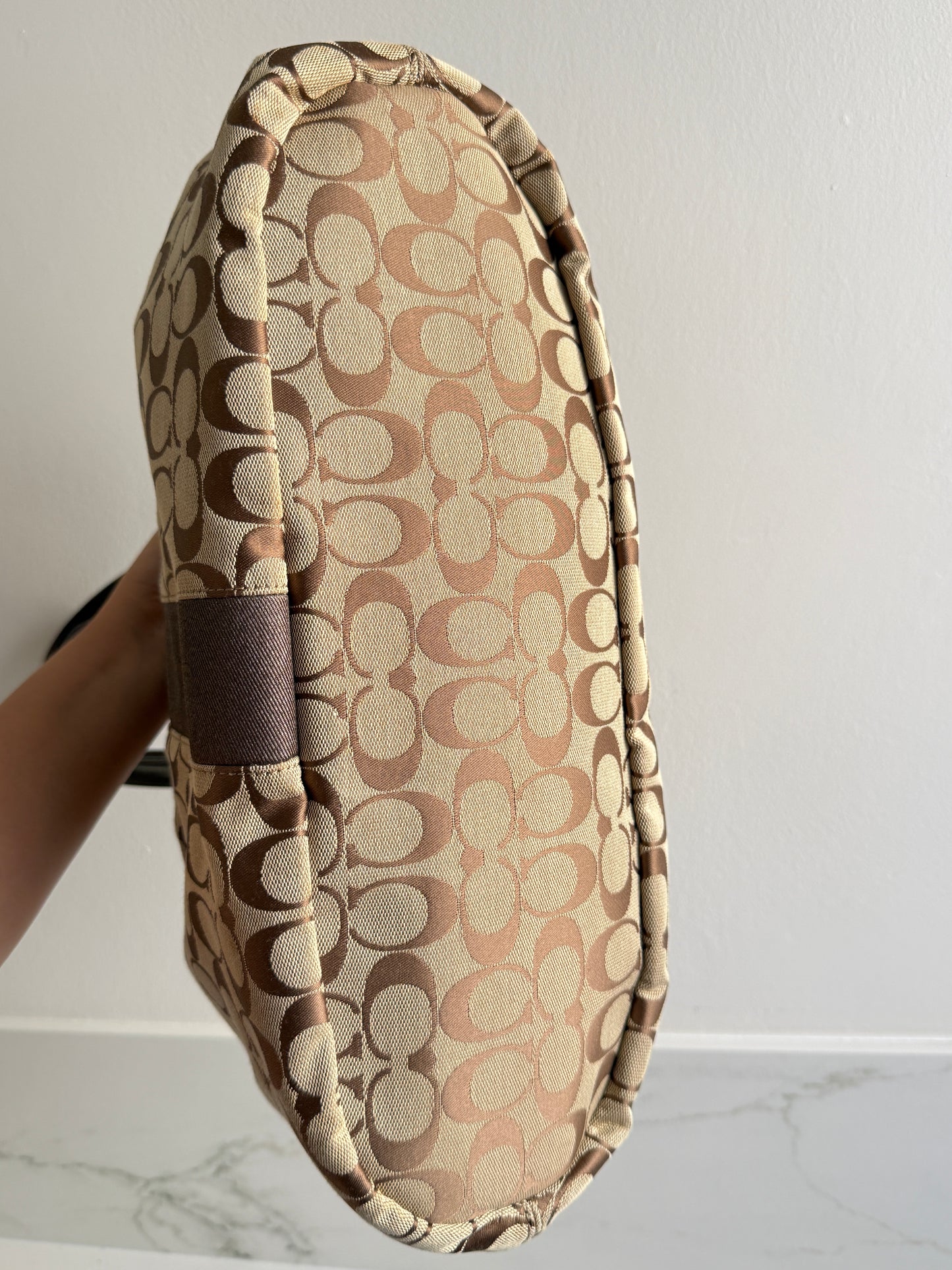 Coach Devin Signature Tote Shoulder Bag