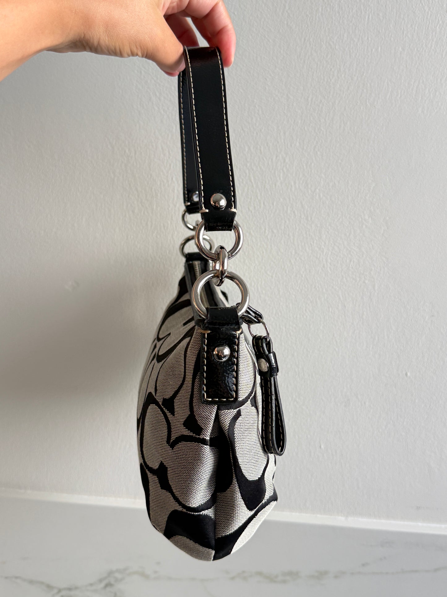 Coach Signature Shoulder Bag