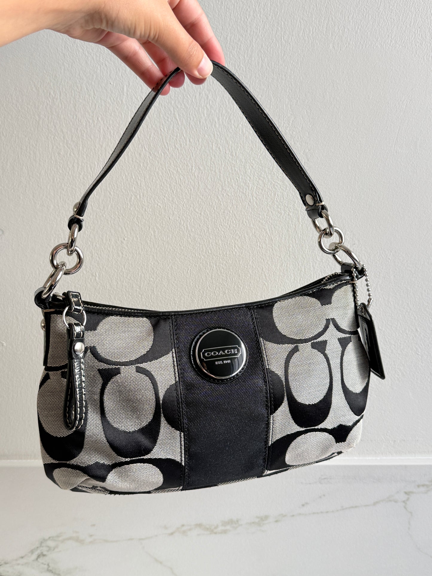 Coach Signature Shoulder Bag