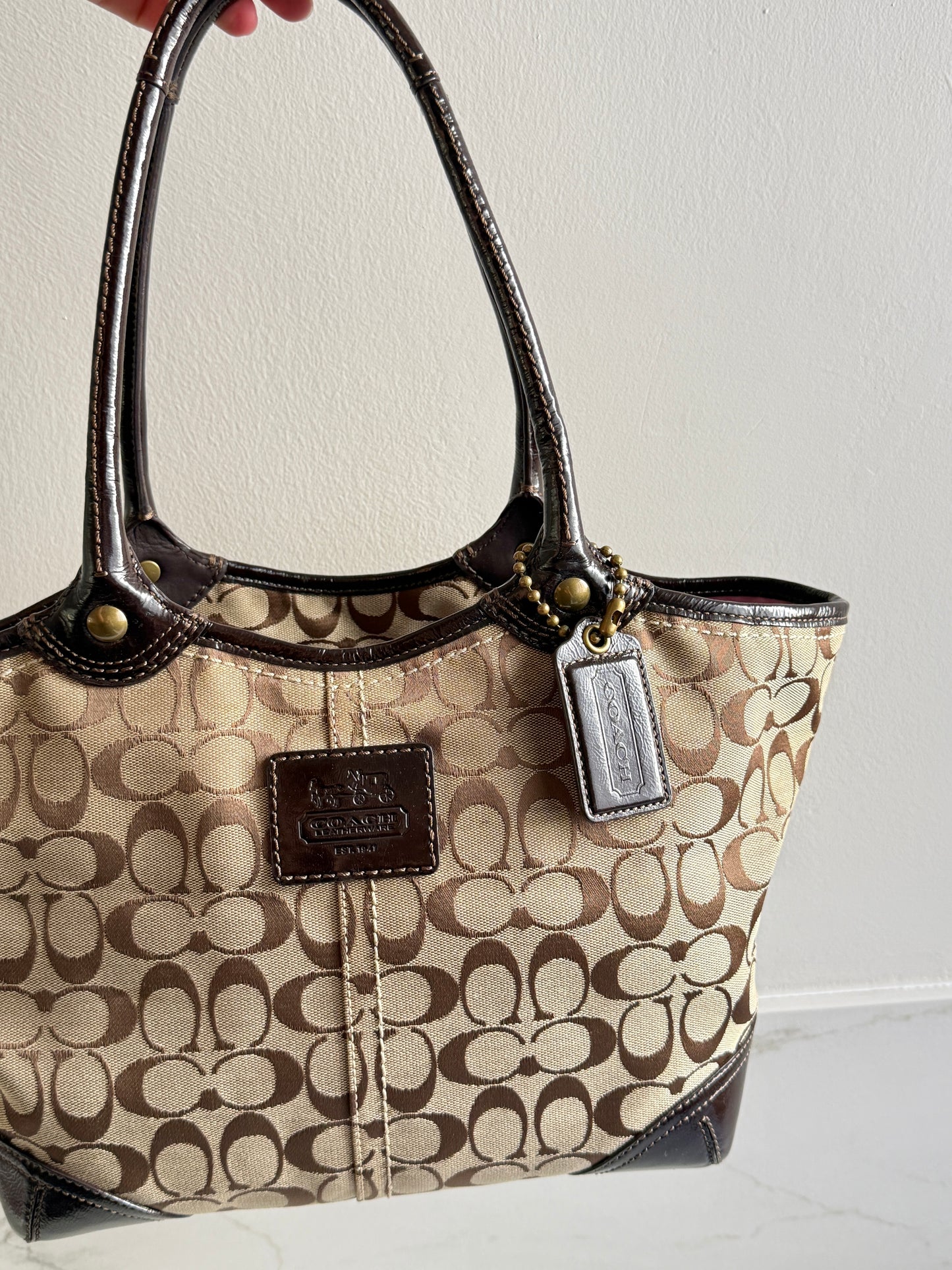 Super Rare Coach Signature Tote Shoulder Bag