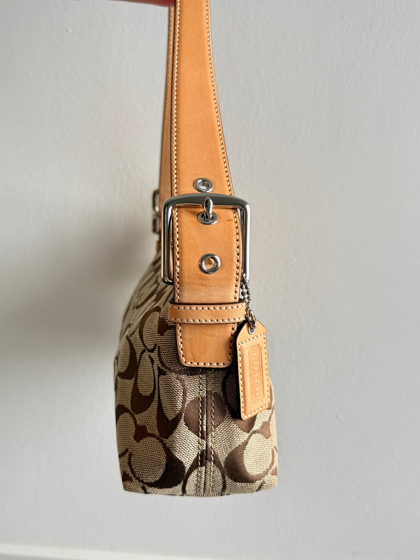 Rare Coach East West Demi Baguette Bag