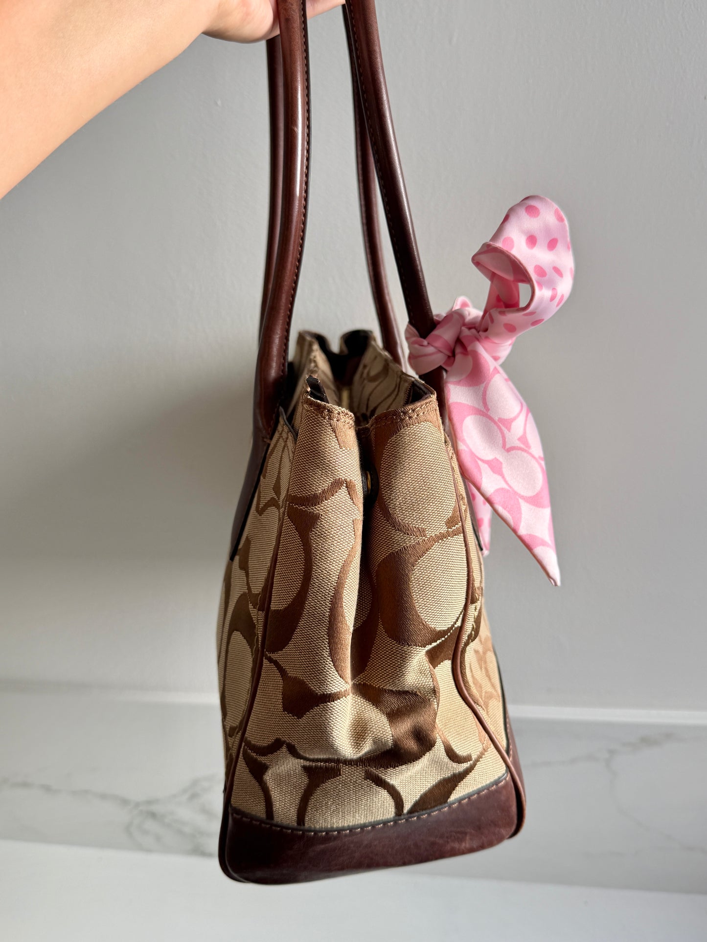Coach Hampton Madeline Signature Shoulder Bag