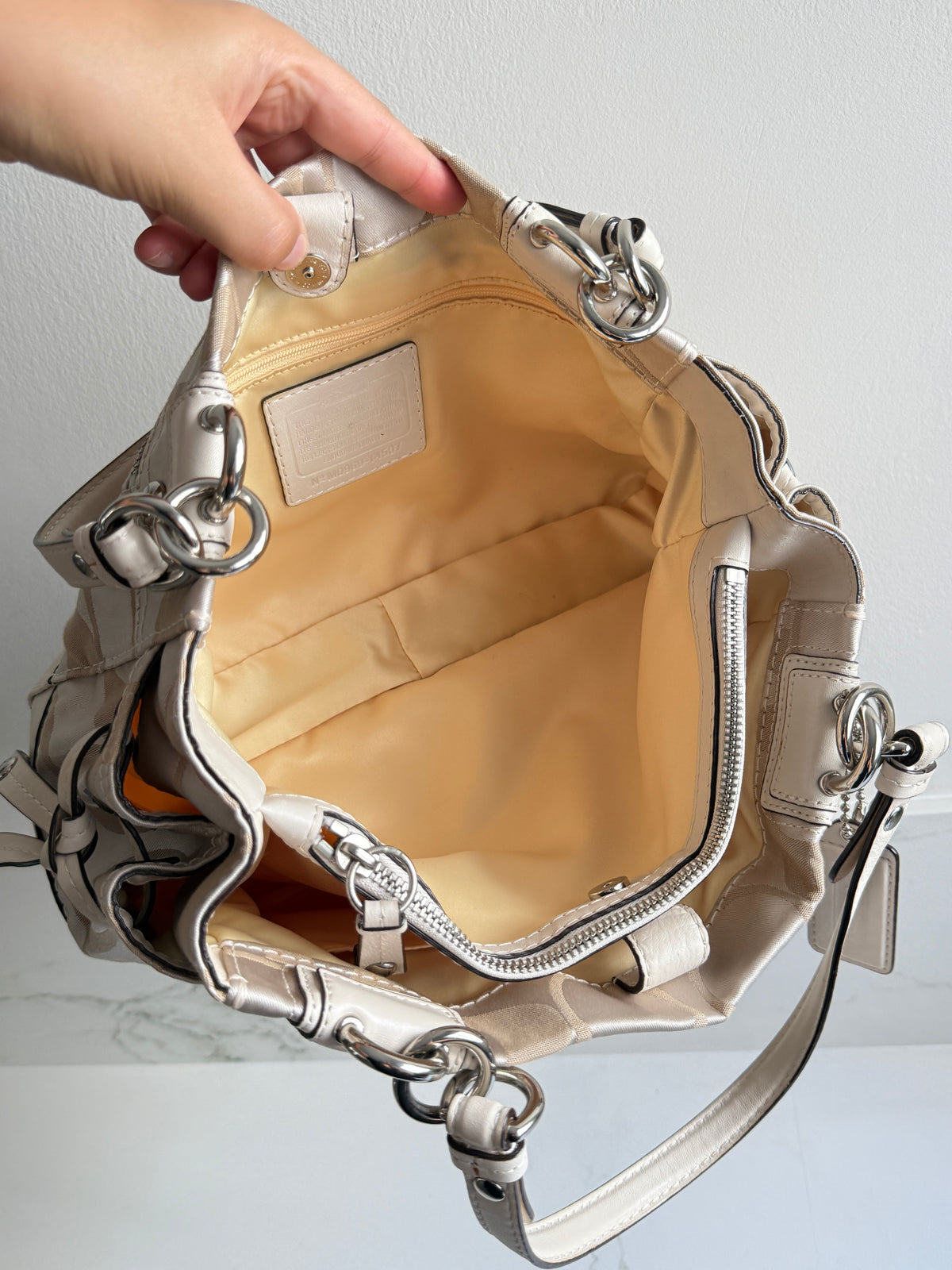 Super Rare Coach Op Art Peyton Shoulder Bag