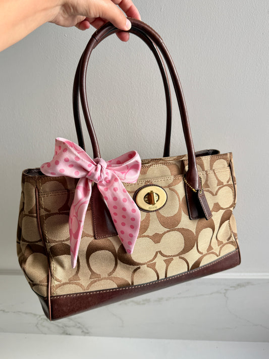 Coach Hampton Madeline Signature Shoulder Bag