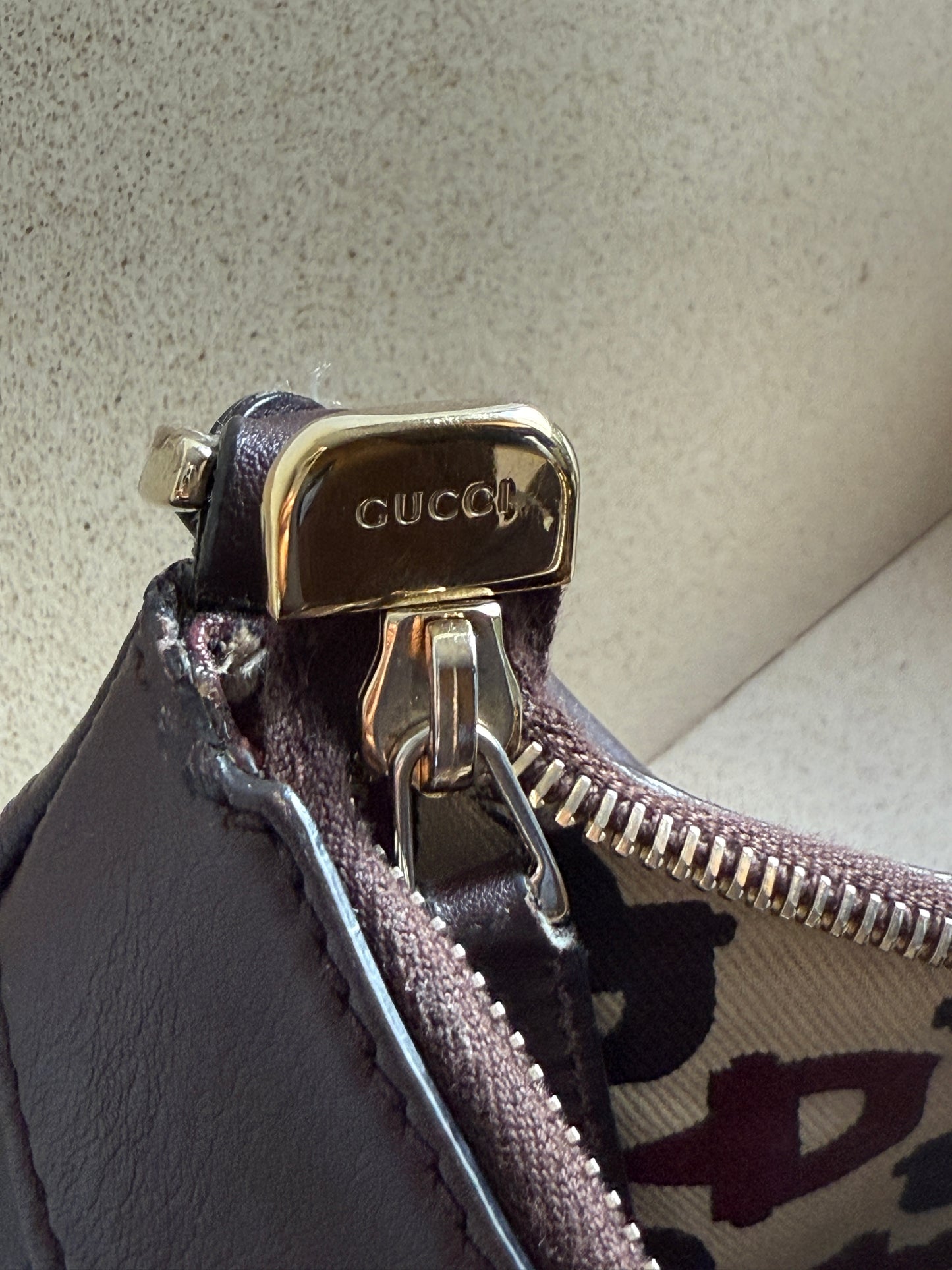 Super Rare Gucci Abbey D Ring Leather Shoulder Bag